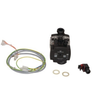Pompe UPM3 + connecteur- BOSCH - 8716861339